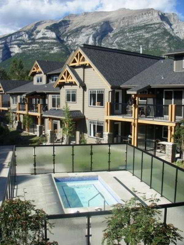 Copperstone Resort By Clique Canmore Dış mekan fotoğraf
