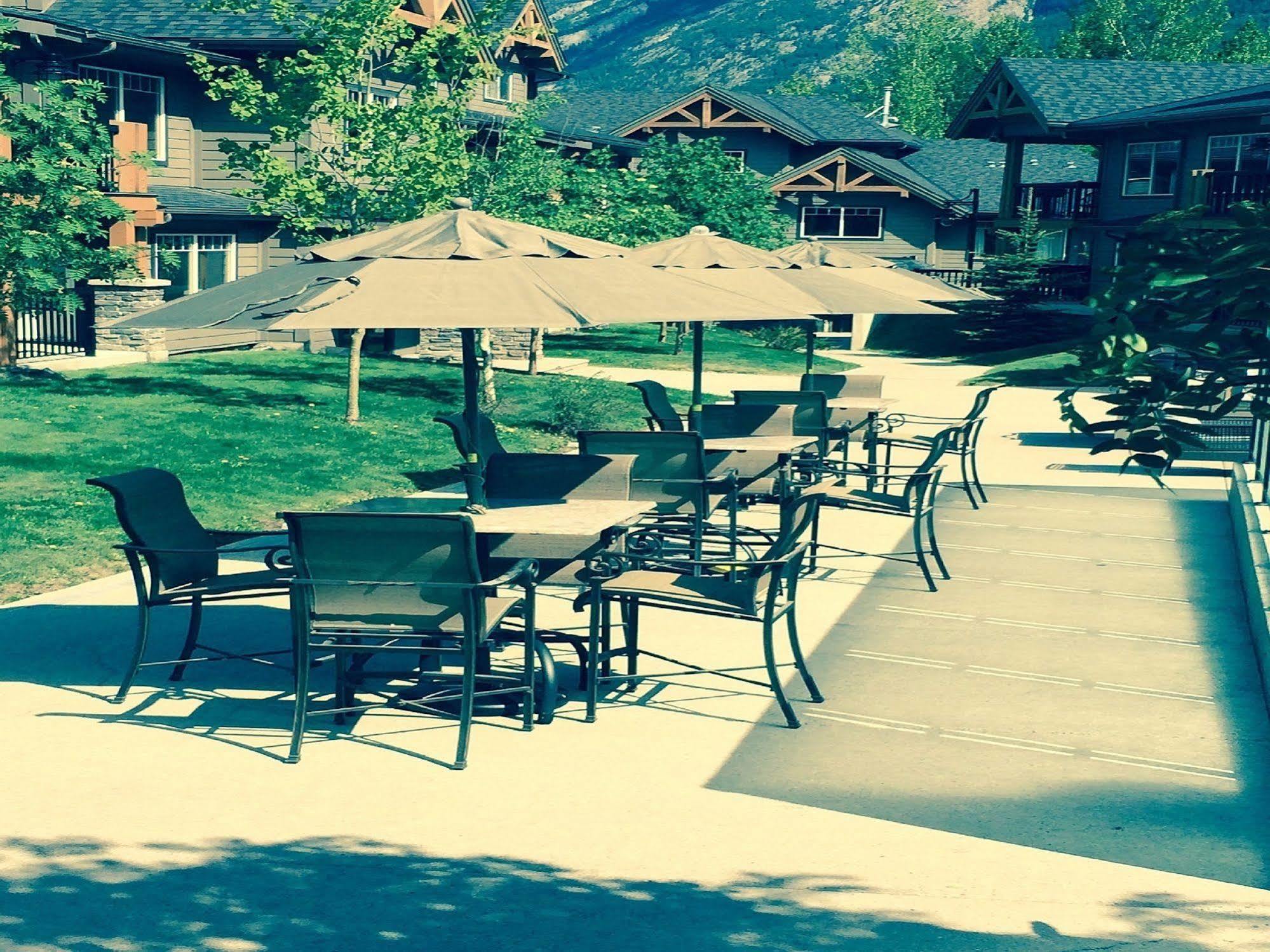 Copperstone Resort By Clique Canmore Dış mekan fotoğraf