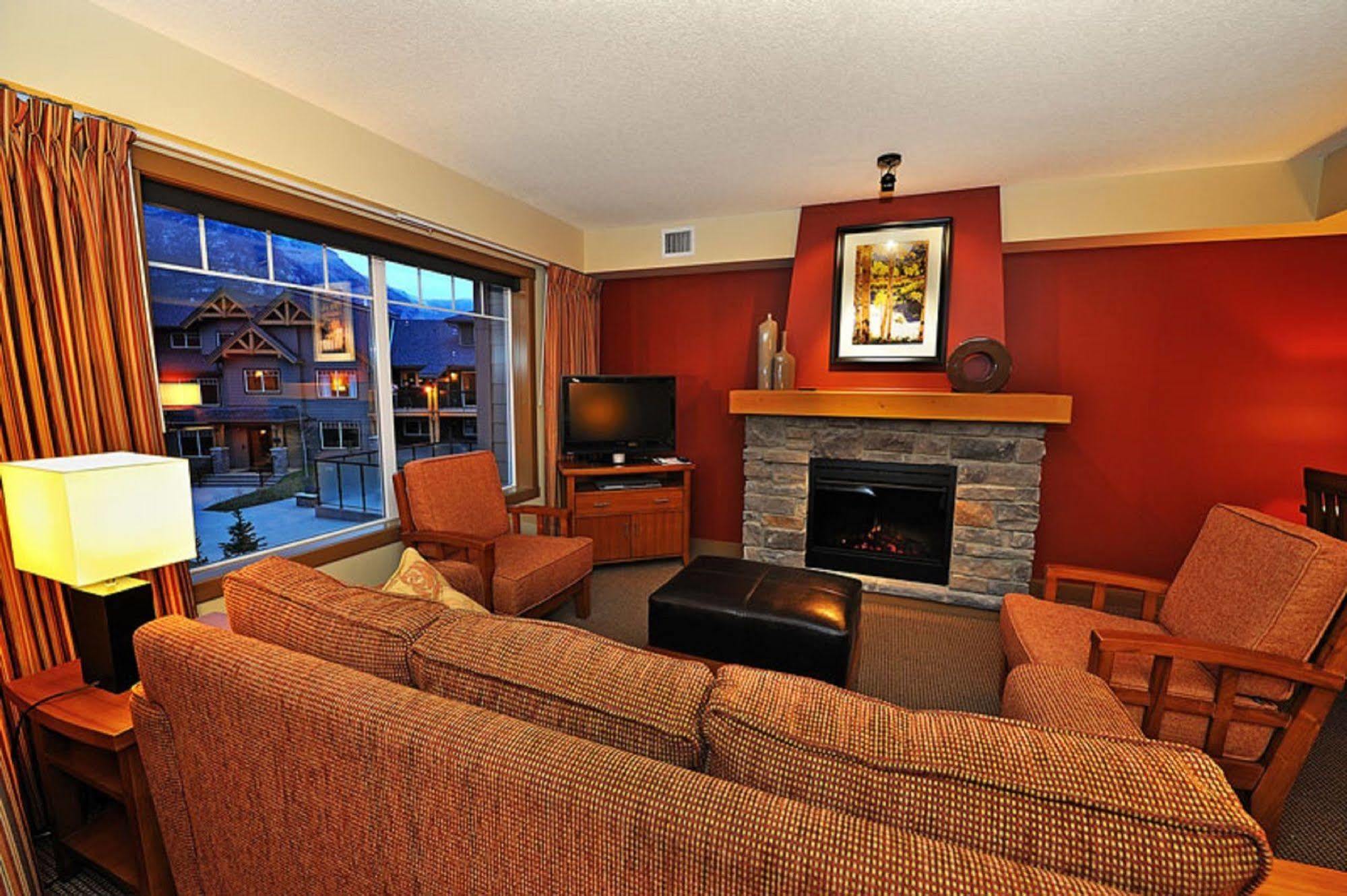 Copperstone Resort By Clique Canmore Dış mekan fotoğraf